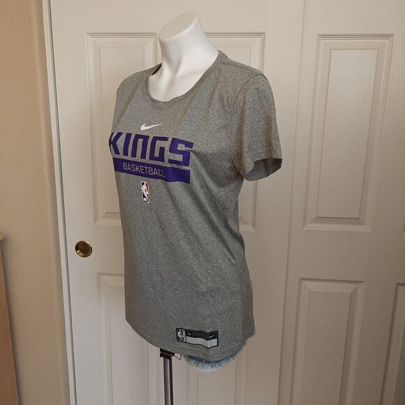 NBA Sacramento Kings Basketball Nike Dri-Fit Tee sz M NWT - Picture 3 of 11